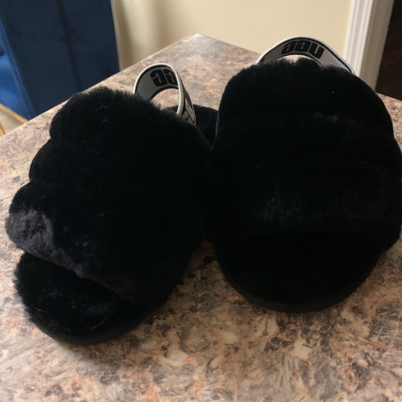 Ugg slides brand new in the box - Picture 2 of 3